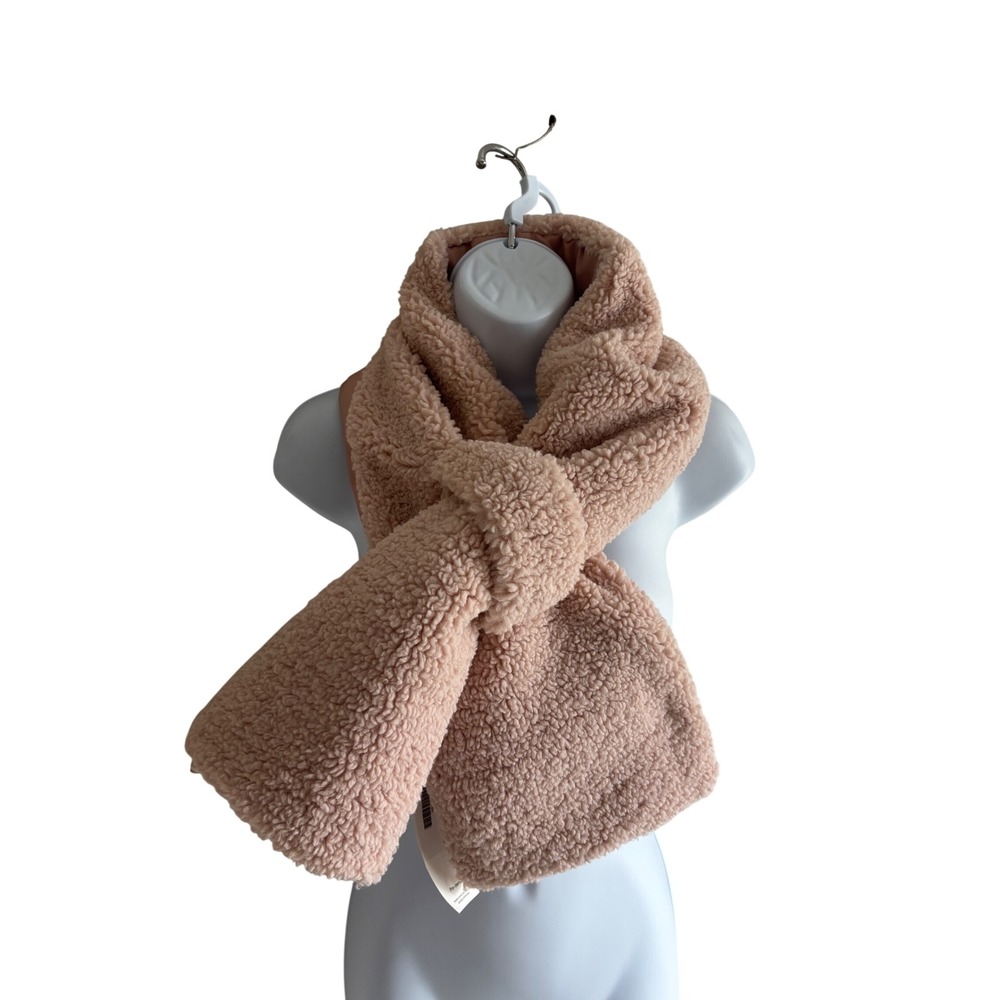 Apparis Faux Shearling Scarf OS Pink Pull Through Teddy Winter Accessory